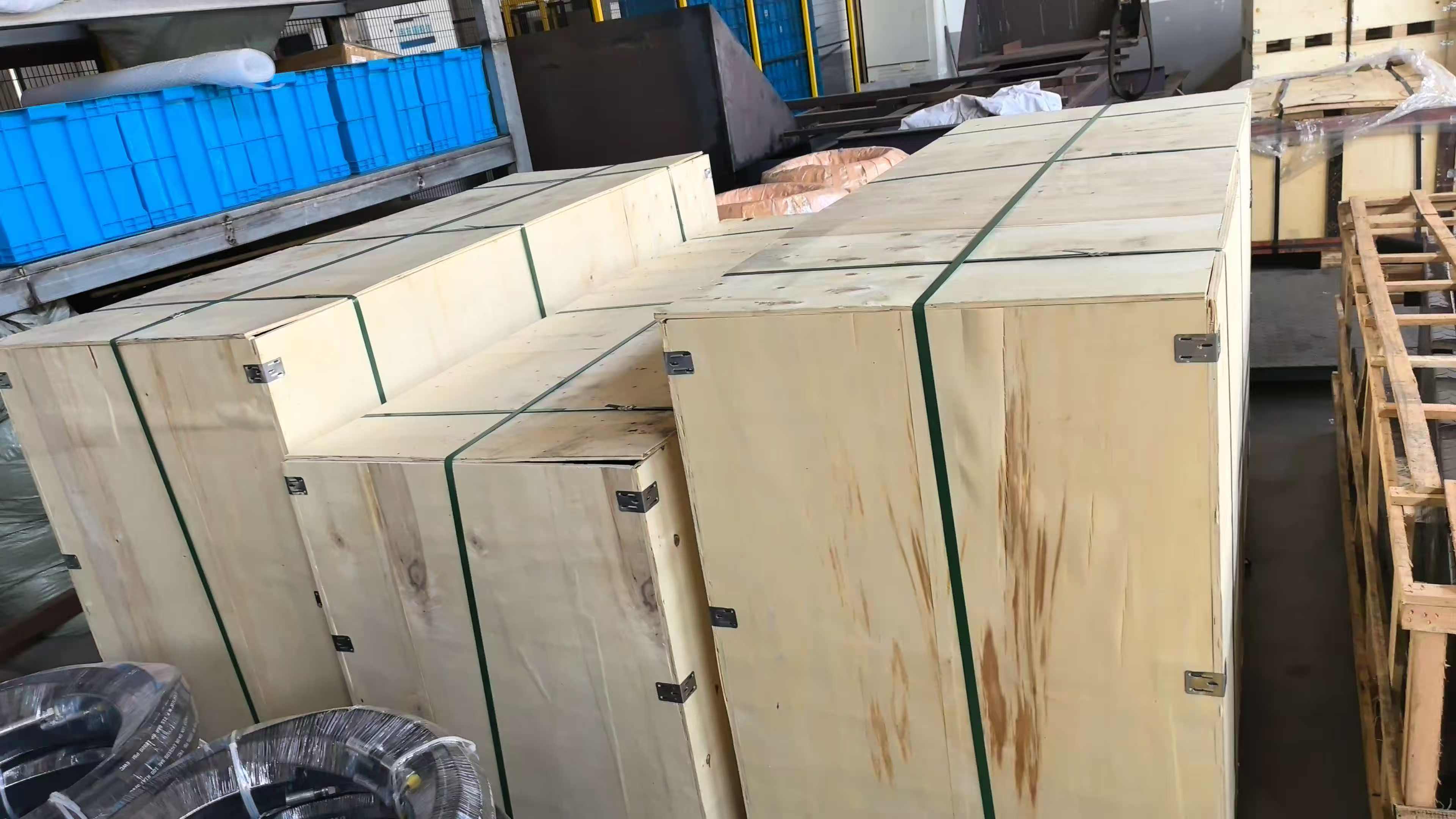 Strict Export Wooden Case Packing for Hydraulic Products Ready for Shipment